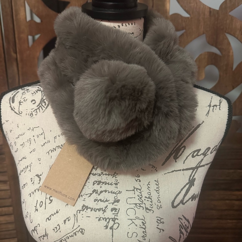 Luxurious Grey Faux Fur Scarf